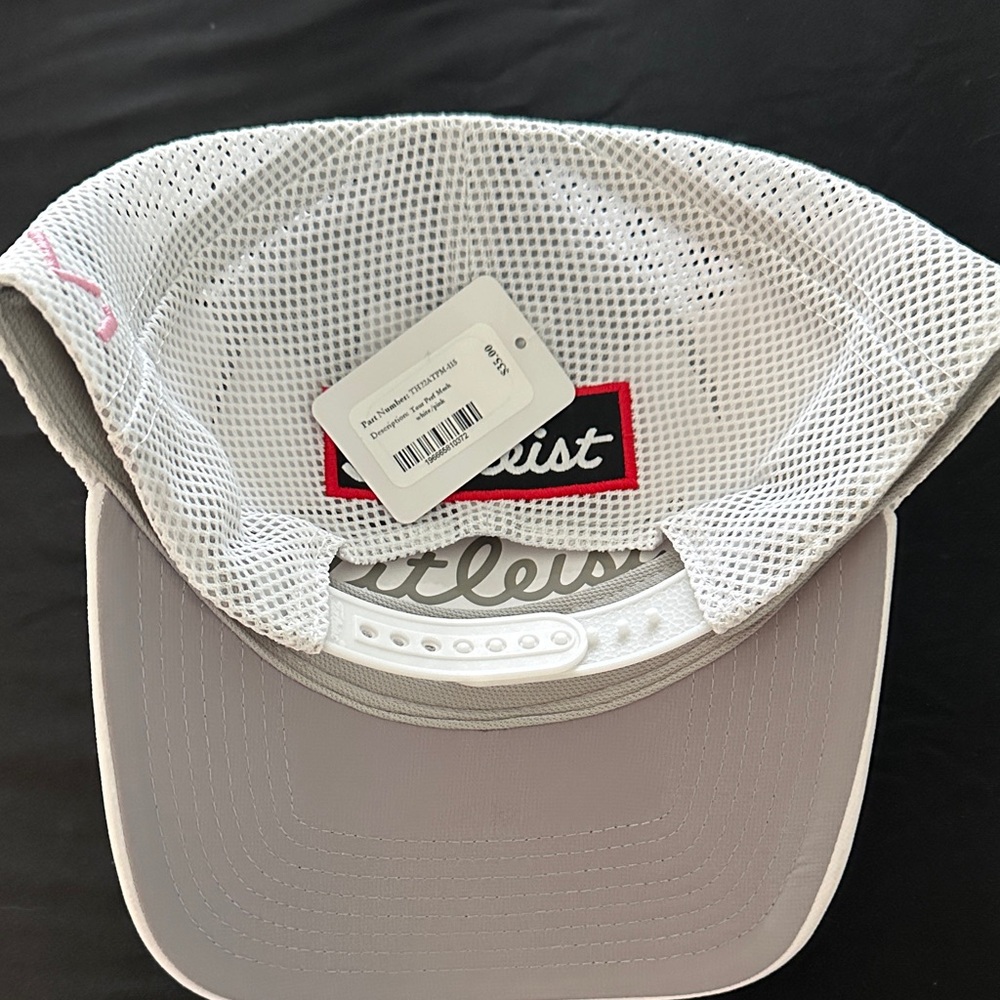 TITLEIST Tour Performance Mesh white/Pink 🩷 - Picture 2 of 5